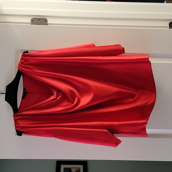 St. John Tops - St John silk blouse cowl neck angel wing sleeve pullover size L
